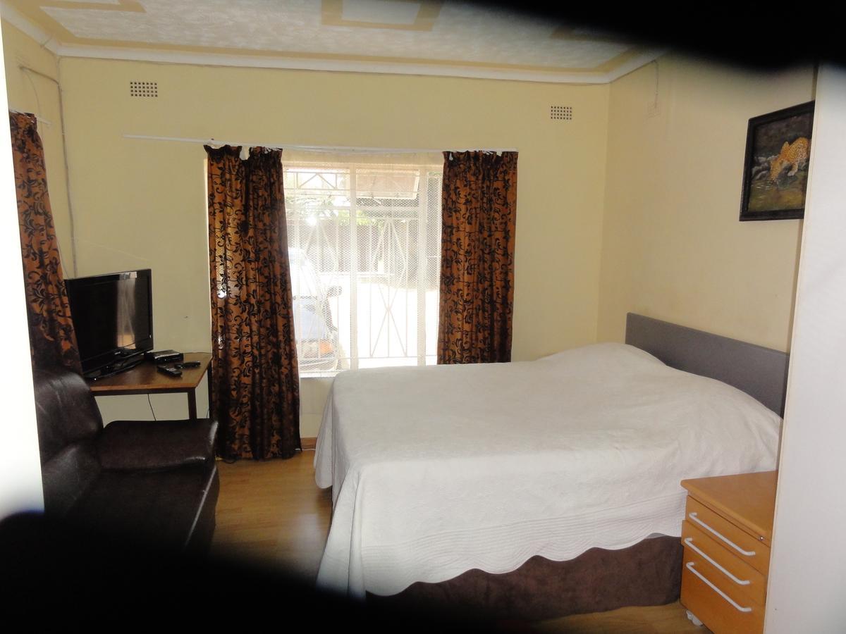 Simba Harare Affordable Accomodation Bed & Breakfast Exterior photo